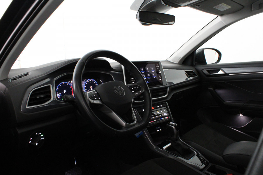 Volkswagen T-Roc 1.5 TSI Style 150pk Camera/Trekhaak/DSG/Stoelverwarming/Adapt.cruise Volkswagen T-Roc 1.5 TSI Style 150pk Camera/Trekhaak/DSG/Stoelverwarming/Adapt.cruise