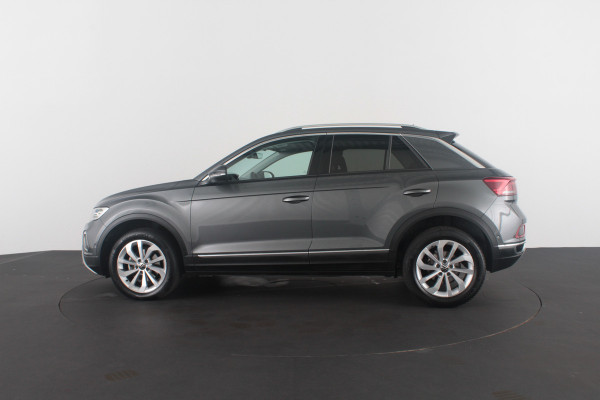 Volkswagen T-Roc 1.5 TSI Style 150pk Camera/Trekhaak/DSG/Stoelverwarming/Adapt.cruise Volkswagen T-Roc 1.5 TSI Style 150pk Camera/Trekhaak/DSG/Stoelverwarming/Adapt.cruise