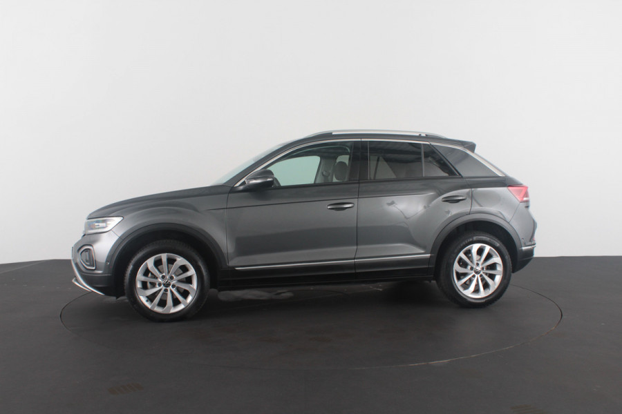 Volkswagen T-Roc 1.5 TSI Style 150pk Camera/Trekhaak/DSG/Stoelverwarming/Adapt.cruise Volkswagen T-Roc 1.5 TSI Style 150pk Camera/Trekhaak/DSG/Stoelverwarming/Adapt.cruise