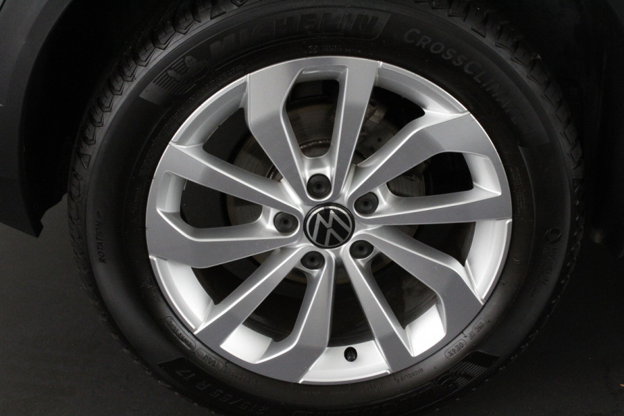Volkswagen T-Roc 1.5 TSI Style 150pk Camera/Trekhaak/DSG/Stoelverwarming/Adapt.cruise Volkswagen T-Roc 1.5 TSI Style 150pk Camera/Trekhaak/DSG/Stoelverwarming/Adapt.cruise