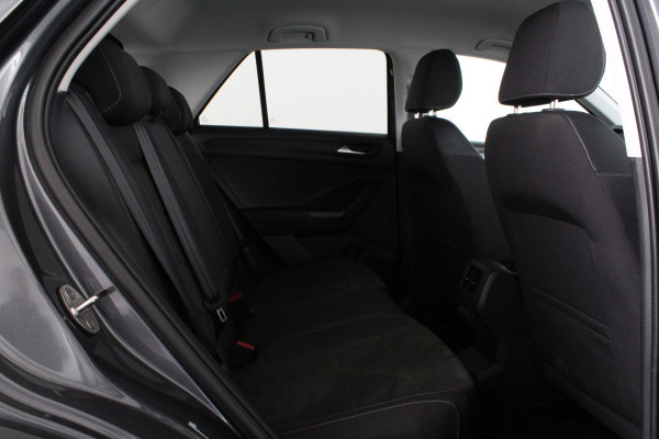 Volkswagen T-Roc 1.5 TSI Style 150pk Camera/Trekhaak/DSG/Stoelverwarming/Adapt.cruise Volkswagen T-Roc 1.5 TSI Style 150pk Camera/Trekhaak/DSG/Stoelverwarming/Adapt.cruise
