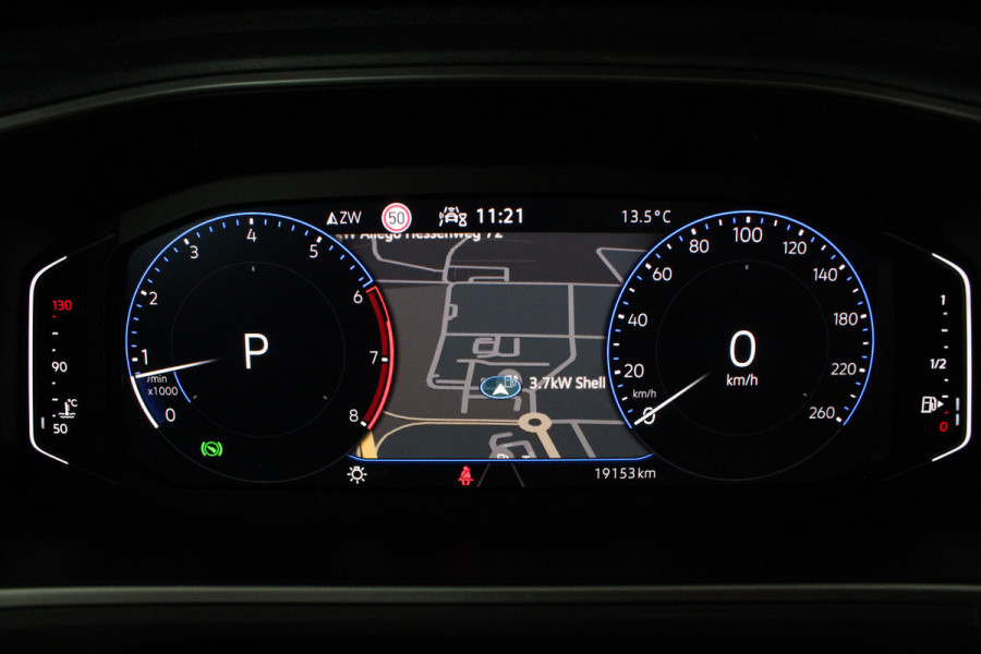 Volkswagen T-Roc 1.5 TSI Style 150pk Camera/Trekhaak/DSG/Stoelverwarming/Adapt.cruise Volkswagen T-Roc 1.5 TSI Style 150pk Camera/Trekhaak/DSG/Stoelverwarming/Adapt.cruise