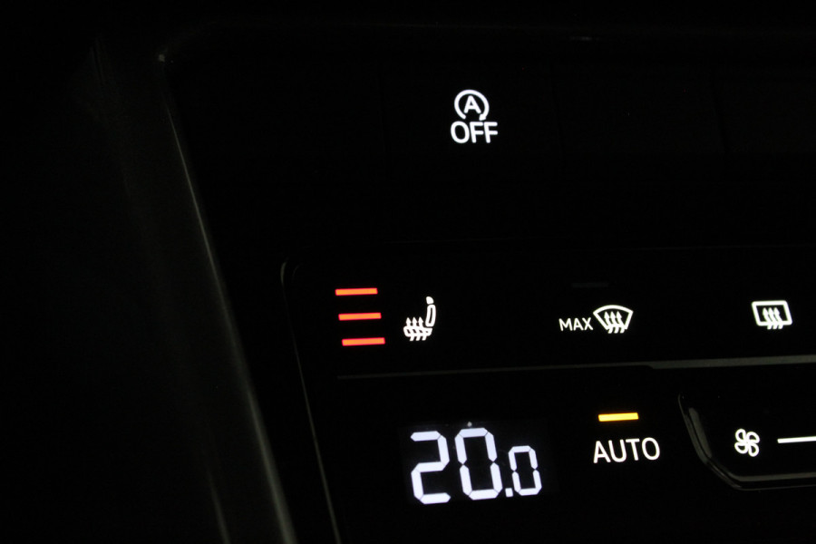 Volkswagen T-Roc 1.5 TSI Style 150pk Camera/Trekhaak/DSG/Stoelverwarming/Adapt.cruise Volkswagen T-Roc 1.5 TSI Style 150pk Camera/Trekhaak/DSG/Stoelverwarming/Adapt.cruise