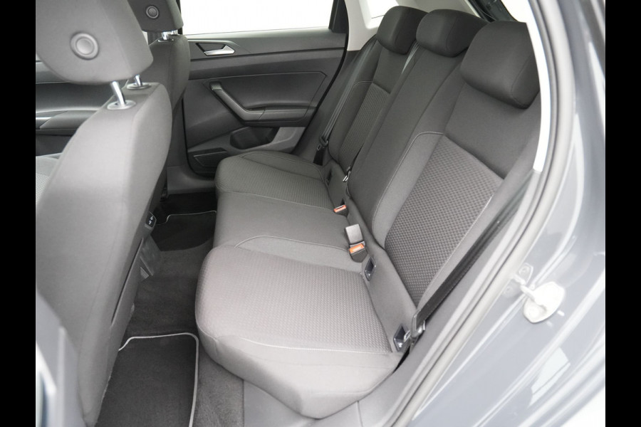 Volkswagen Polo 1.0 TSI 95pk R-Line Edition Navigatie Camera Acc Carplay 113 Volkswagen Polo 1.0 TSI 95pk R-Line Edition Navigatie Camera Acc Carplay 113