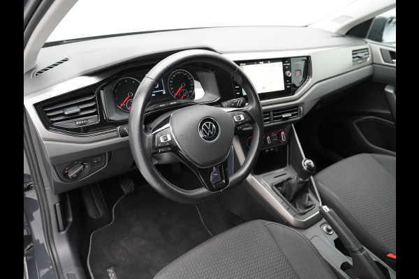 Volkswagen Polo 1.0 TSI 95pk R-Line Edition Navigatie Camera Acc Carplay 113 Volkswagen Polo 1.0 TSI 95pk R-Line Edition Navigatie Camera Acc Carplay 113