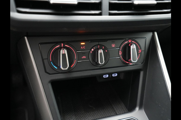 Volkswagen Polo 1.0 TSI 95pk R-Line Edition Navigatie Camera Acc Carplay 113 Volkswagen Polo 1.0 TSI 95pk R-Line Edition Navigatie Camera Acc Carplay 113