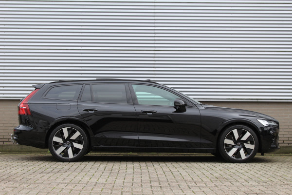 Volvo V60 2.0 T6 Plug-in hybrid AWD Plus Dark | Panoramadak | Trekhaak | BLIS | H/K | 360 Camera Volvo V60 2.0 T6 Plug-in hybrid AWD Plus Dark | Panoramadak | Trekhaak | BLIS | H/K | 360 Camera