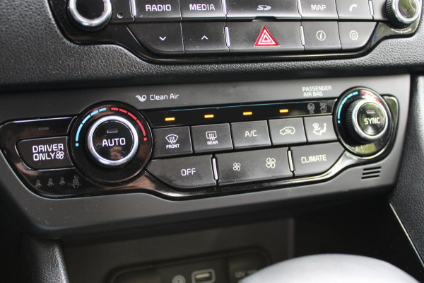 Kia Niro 1.6 GDi Hybrid DynamicLine Automaat Navi Camera Nap
