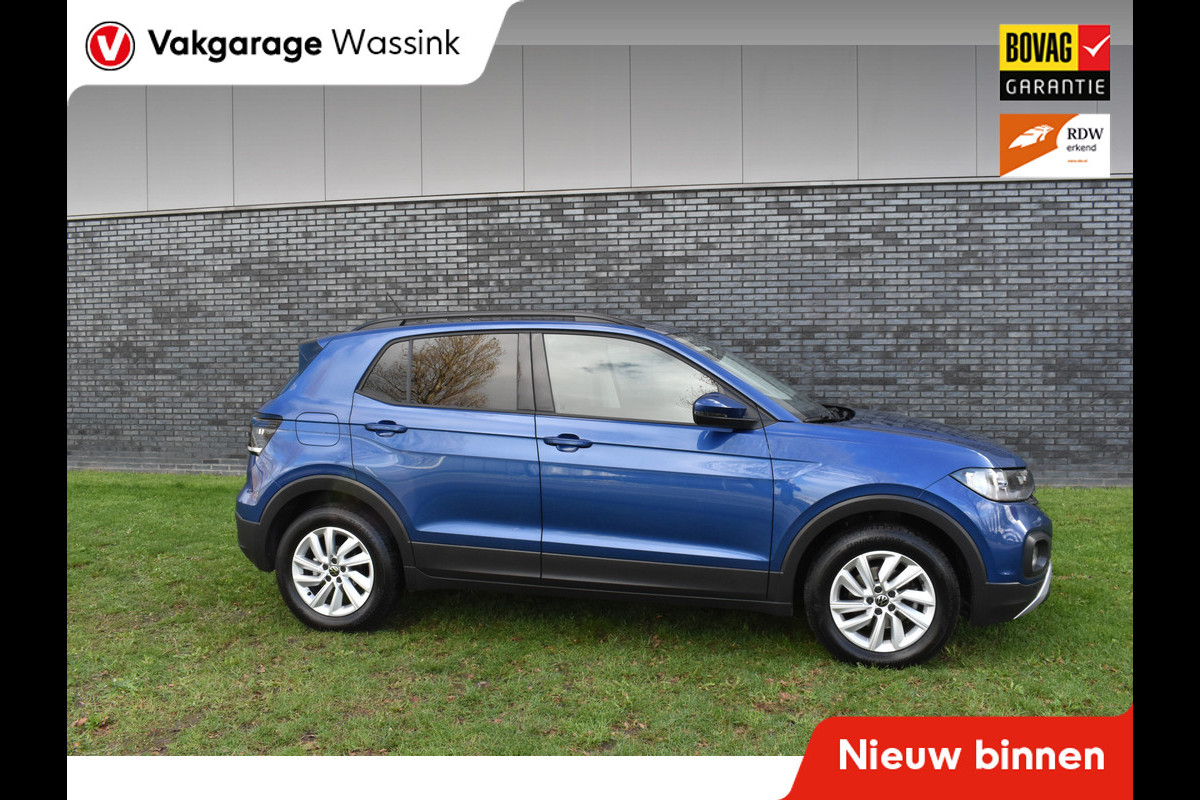 Volkswagen T-Cross 1.0 TSI Life Stoelverwarming Navigatie Automaat Parkeer camera Btw auto Carplay