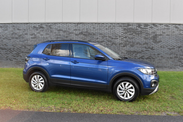 Volkswagen T-Cross 1.0 TSI Life Stoelverwarming Navigatie Automaat Parkeer camera Btw auto Carplay