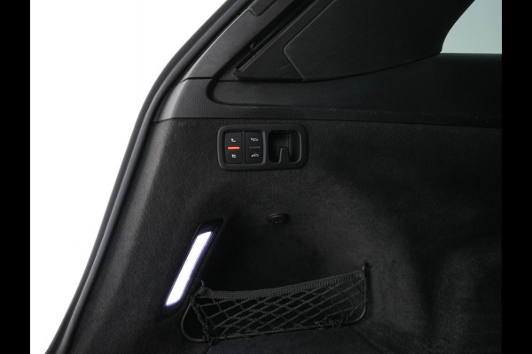 Audi SQ7 4.0 TDI Quattro Pro Line + Aut. *PANO | LUXURY-LEATHER | FULL-LED | DIGI-COCKPIT | BOSE-SOUND | KEYLESS | CAMERA | NAVI-FULLMAP | HEATED/VENTILATED-COMFORTSEATS | SHIFT-PADDLES | CARBON-INLAY | ECC | ADAPTIVE-CRUISE |