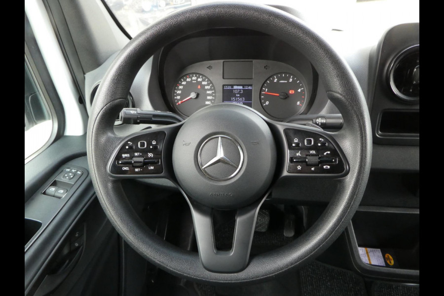 Mercedes-Benz Sprinter 317 CDI L2H2 automaat airco camera 3 zits