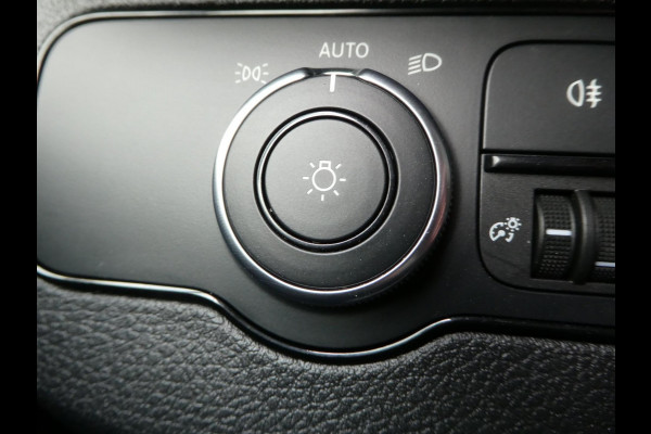 Mercedes-Benz Sprinter 317 CDI L2H2 automaat airco camera 3 zits