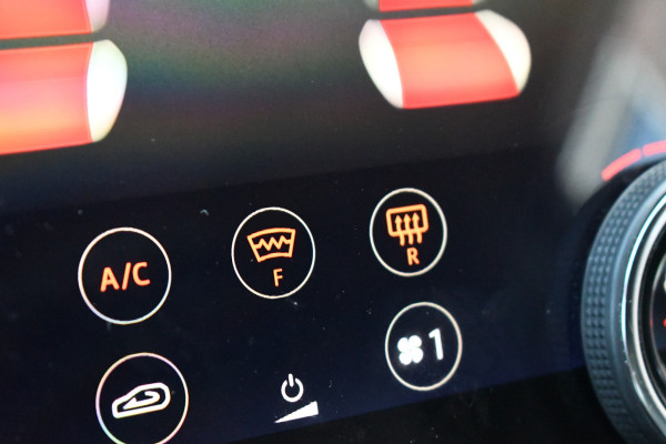 Land Rover Range Rover Sport 3.0 SDV6 HSE Dyn Pano ACC HUD Trekh