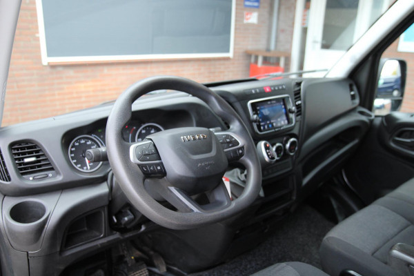 Iveco Daily 35S21H 3.0 410 / Automaat / Dubbel cabine / L4 / 6 persoons / Trekhaak / 3500 trekgewicht Iveco Daily 35S21H 3.0 410 / Automaat / Dubbel cabine / L4 / 6 persoons / Trekhaak / 3500 trekgewicht