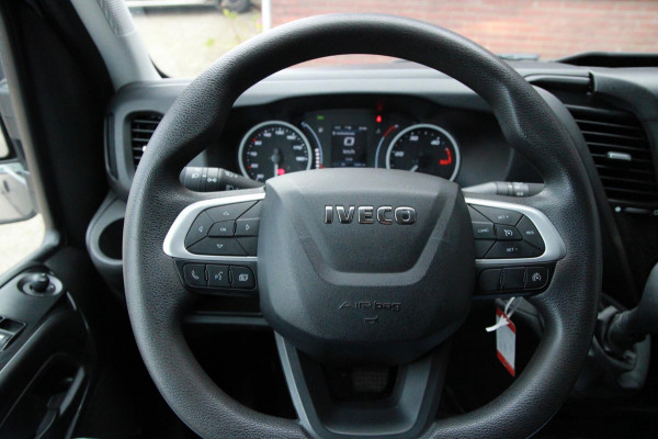 Iveco Daily 35S21H 3.0 410 / Automaat / Dubbel cabine / L4 / 6 persoons / Trekhaak / 3500 trekgewicht Iveco Daily 35S21H 3.0 410 / Automaat / Dubbel cabine / L4 / 6 persoons / Trekhaak / 3500 trekgewicht