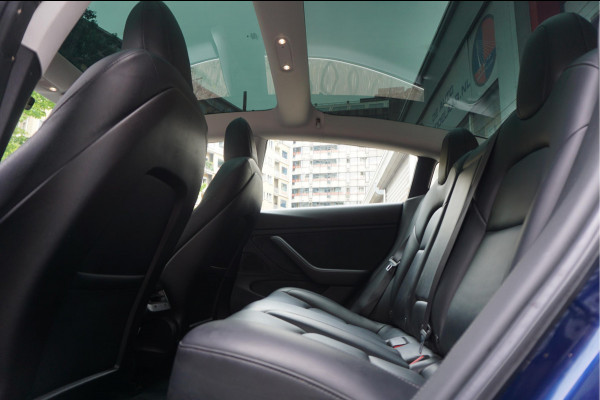 Tesla Model 3 Long Range AWD 75 kWh Dual Motor Battery New 9/2025 via Tesla | BTW | 351 pk | Panorama | Premium Audio | Auto Pilot | Leer | 19inch sportvelgen