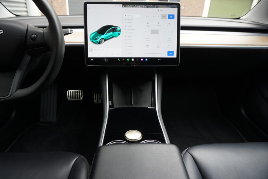 Tesla Model 3 Long Range AWD 75 kWh Dual Motor Battery New 9/2025 via Tesla | BTW | 351 pk | Panorama | Premium Audio | Auto Pilot | Leer | 19inch sportvelgen