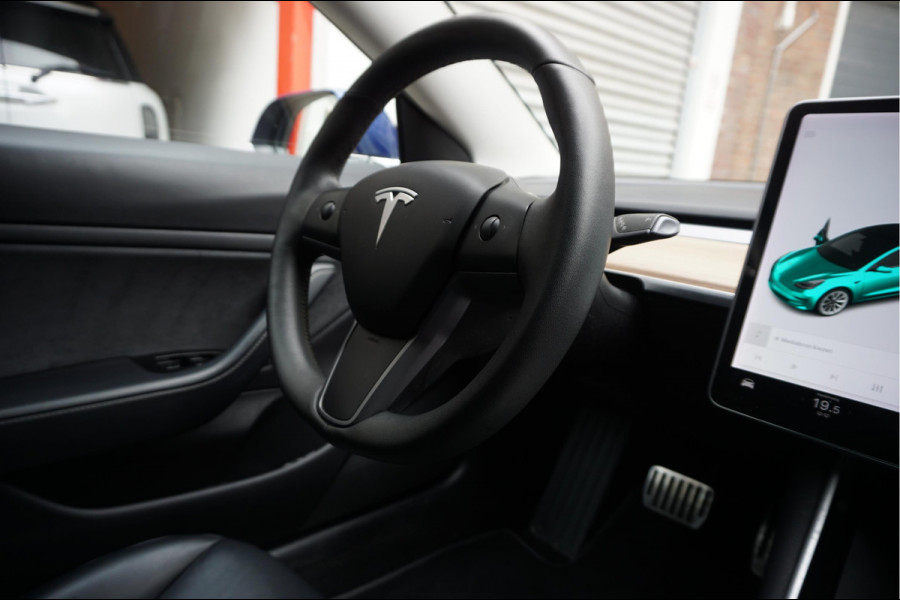 Tesla Model 3 Long Range AWD 75 kWh Dual Motor Battery New 9/2025 via Tesla | BTW | 351 pk | Panorama | Premium Audio | Auto Pilot | Leer | 19inch sportvelgen