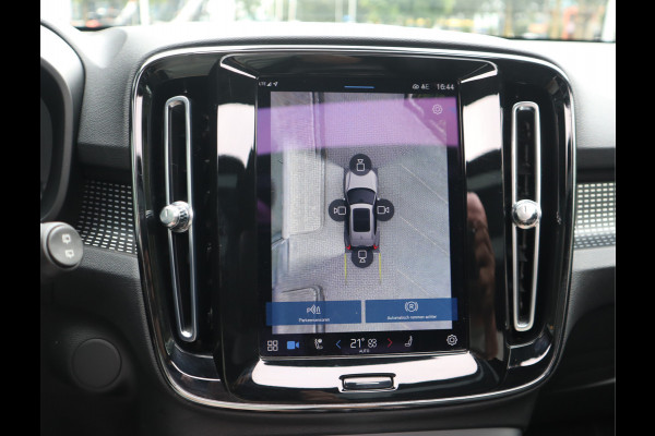 Volvo XC40 Recharge P8 AWD R-Design / SOH 92%