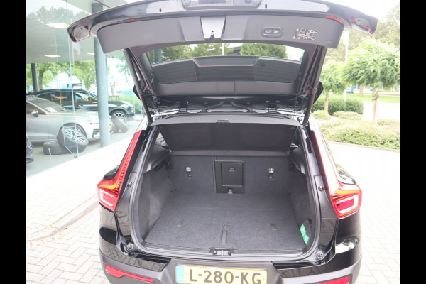 Volvo XC40 Recharge P8 AWD R-Design / SOH 92%