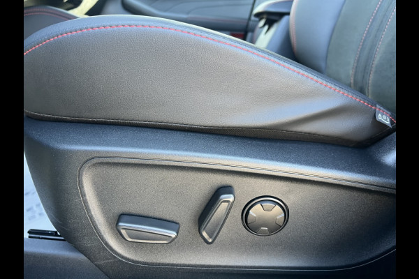 Ford Kuga 2.5 PHEV ST-Line X WINTERPACK! DRIVERPACK! Ford Kuga 2.5 PHEV ST-Line X WINTERPACK! DRIVERPACK!