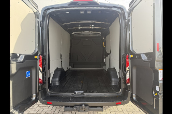 Ford Transit 350 2.0 TDCI L2H2 LiMITED 165PK AUTOMAAT! TREKHAAK! ADAPTIVE CRU Ford Transit 350 2.0 TDCI L2H2 LiMITED 165PK AUTOMAAT! TREKHAAK! ADAPTIVE CRU