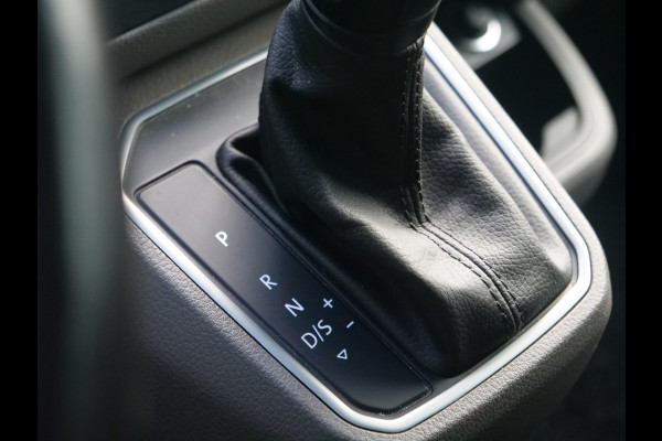 Volkswagen Transporter 2.0 TDI 150 | Aut. | DC | Bulli | L2H1 | Navi | Cruise | Airco.. Volkswagen Transporter 2.0 TDI 150 | Aut. | DC | Bulli | L2H1 | Navi | Cruise | Airco..