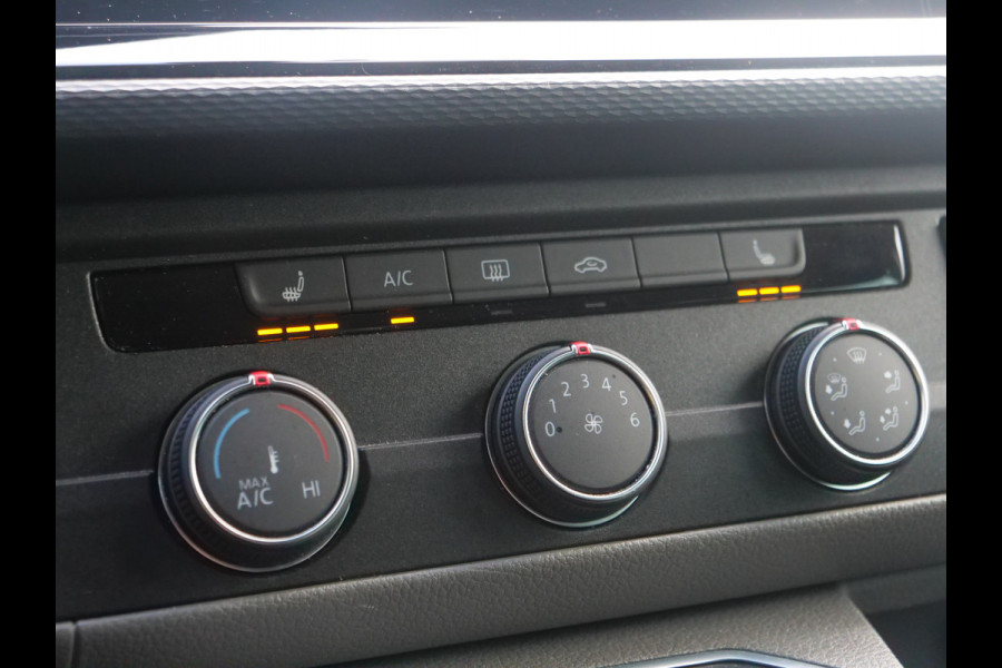 Volkswagen Transporter 2.0 TDI 150 | Aut. | DC | Bulli | L2H1 | Navi | Cruise | Airco.. Volkswagen Transporter 2.0 TDI 150 | Aut. | DC | Bulli | L2H1 | Navi | Cruise | Airco..