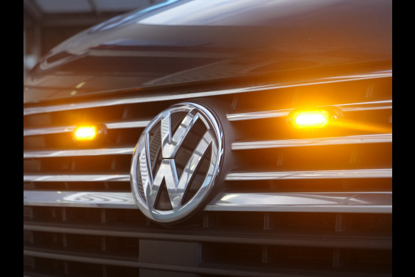 Volkswagen Transporter 2.0 TDI 150 | Aut. | DC | Bulli | L2H1 | Navi | Cruise | Airco.. Volkswagen Transporter 2.0 TDI 150 | Aut. | DC | Bulli | L2H1 | Navi | Cruise | Airco..