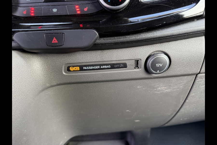 Ford Transit Custom 300 2.0 TDCI 130PK EURO 6 L2H1 Limited Automaat/CarPlay/trekhaak Ford Transit Custom 300 2.0 TDCI 130PK EURO 6 L2H1 Limited Automaat/CarPlay/trekhaak