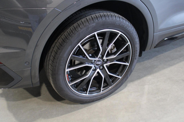 Audi Q5 Sportback 50 TFSI e S edition 360 Camera/Trekhaak/Panorama dak Prijs is rijklaar incl 12 maanden bovag Audi Q5 Sportback 50 TFSI e S edition 360 Camera/Trekhaak/Panorama dak Prijs is rijklaar incl 12 maanden bovag