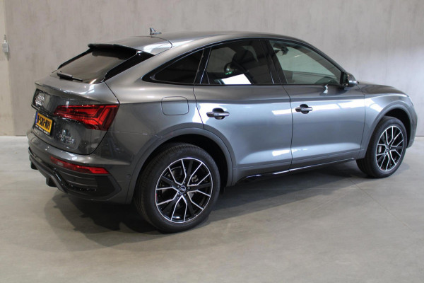 Audi Q5 Sportback 50 TFSI e S edition 360 Camera/Trekhaak/Panorama dak Prijs is rijklaar incl 12 maanden bovag Audi Q5 Sportback 50 TFSI e S edition 360 Camera/Trekhaak/Panorama dak Prijs is rijklaar incl 12 maanden bovag