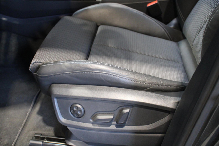 Audi Q5 Sportback 50 TFSI e S edition 360 Camera/Trekhaak/Panorama dak Prijs is rijklaar incl 12 maanden bovag Audi Q5 Sportback 50 TFSI e S edition 360 Camera/Trekhaak/Panorama dak Prijs is rijklaar incl 12 maanden bovag