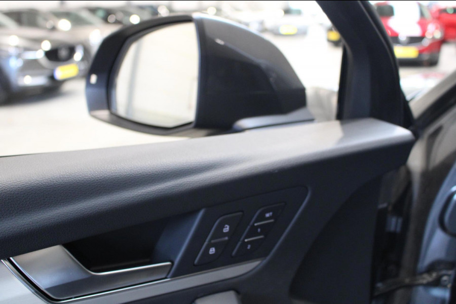 Audi Q5 Sportback 50 TFSI e S edition 360 Camera/Trekhaak/Panorama dak Prijs is rijklaar incl 12 maanden bovag Audi Q5 Sportback 50 TFSI e S edition 360 Camera/Trekhaak/Panorama dak Prijs is rijklaar incl 12 maanden bovag