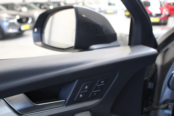 Audi Q5 Sportback 50 TFSI e S edition 360 Camera/Trekhaak/Panorama dak Prijs is rijklaar incl 12 maanden bovag Audi Q5 Sportback 50 TFSI e S edition 360 Camera/Trekhaak/Panorama dak Prijs is rijklaar incl 12 maanden bovag