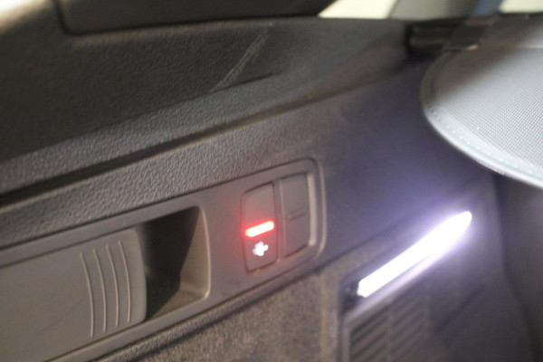 Audi Q5 Sportback 50 TFSI e S edition 360 Camera/Trekhaak/Panorama dak Prijs is rijklaar incl 12 maanden bovag Audi Q5 Sportback 50 TFSI e S edition 360 Camera/Trekhaak/Panorama dak Prijs is rijklaar incl 12 maanden bovag