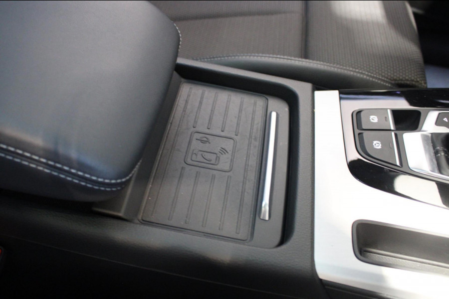 Audi Q5 Sportback 50 TFSI e S edition 360 Camera/Trekhaak/Panorama dak Prijs is rijklaar incl 12 maanden bovag Audi Q5 Sportback 50 TFSI e S edition 360 Camera/Trekhaak/Panorama dak Prijs is rijklaar incl 12 maanden bovag