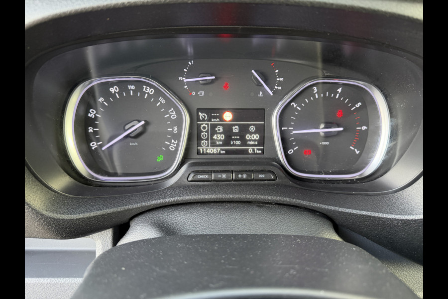 Citroën Jumpy 2.0 BlueHDI 123PK EURO 6 DARK EDITION CarPlay/achteruitrijcamera/trekhaak Citroën Jumpy 2.0 BlueHDI 123PK EURO 6 DARK EDITION CarPlay/achteruitrijcamera/trekhaak