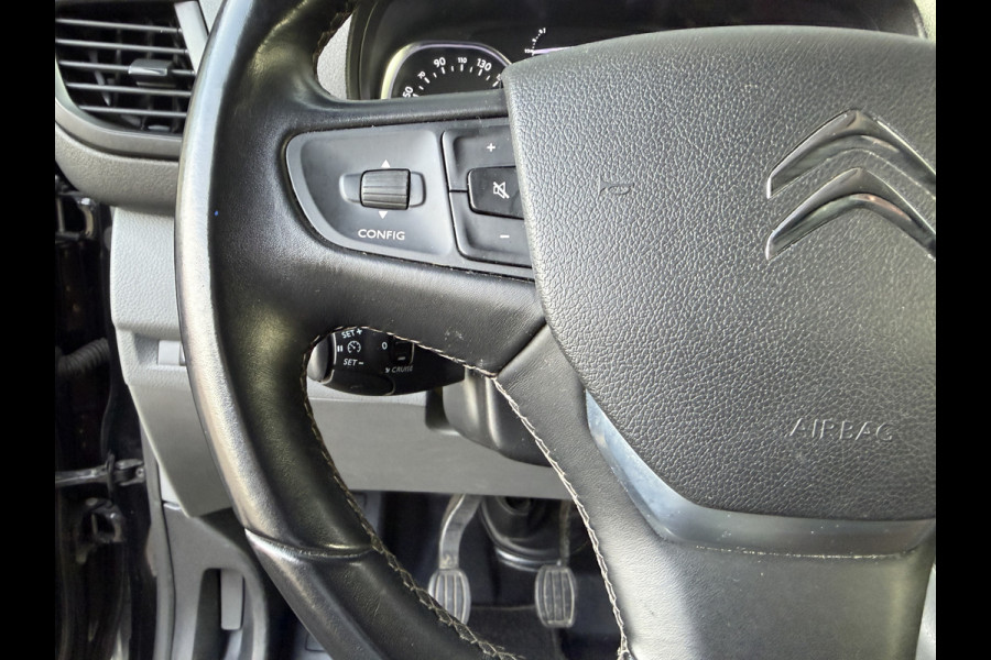 Citroën Jumpy 2.0 BlueHDI 123PK EURO 6 DARK EDITION CarPlay/achteruitrijcamera/trekhaak Citroën Jumpy 2.0 BlueHDI 123PK EURO 6 DARK EDITION CarPlay/achteruitrijcamera/trekhaak