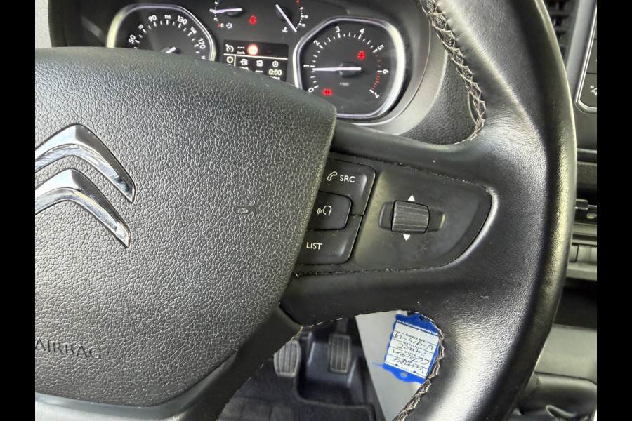 Citroën Jumpy 2.0 BlueHDI 123PK EURO 6 DARK EDITION CarPlay/achteruitrijcamera/trekhaak Citroën Jumpy 2.0 BlueHDI 123PK EURO 6 DARK EDITION CarPlay/achteruitrijcamera/trekhaak