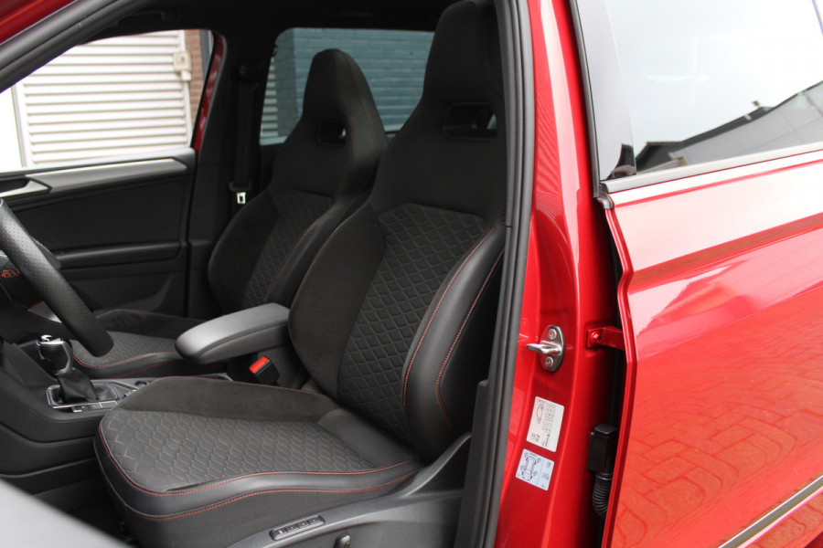 Seat Tarraco 1.4 TSI 245pk e-Hybrid PHEV FR Business Intense DSG6 SoH 91% NL-Auto NAP BTW Panoramadak Clima Cruise Navi 360 Camera Trekhaak 1800kg Seat Tarraco 1.4 TSI 245pk e-Hybrid PHEV FR Business Intense DSG6 SoH 91% NL-Auto NAP BTW Panoramadak Clima Cruise Navi 360 Camera Trekhaak 1800kg