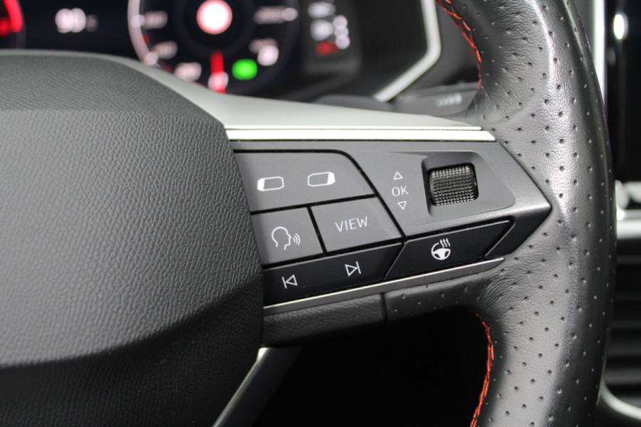 Seat Tarraco 1.4 TSI 245pk e-Hybrid PHEV FR Business Intense DSG6 SoH 91% NL-Auto NAP BTW Panoramadak Clima Cruise Navi 360 Camera Trekhaak 1800kg Seat Tarraco 1.4 TSI 245pk e-Hybrid PHEV FR Business Intense DSG6 SoH 91% NL-Auto NAP BTW Panoramadak Clima Cruise Navi 360 Camera Trekhaak 1800kg