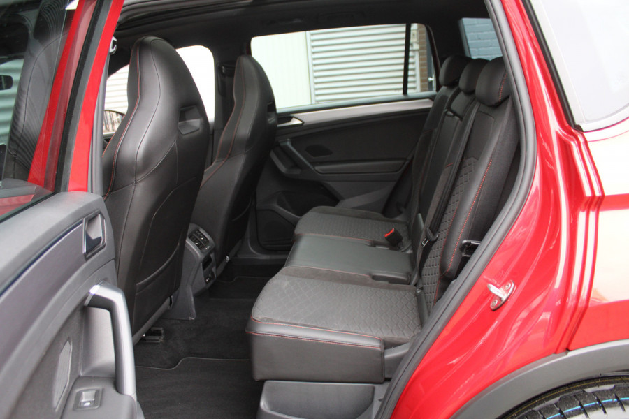 Seat Tarraco 1.4 TSI 245pk e-Hybrid PHEV FR Business Intense DSG6 SoH 91% NL-Auto NAP BTW Panoramadak Clima Cruise Navi 360 Camera Trekhaak 1800kg Seat Tarraco 1.4 TSI 245pk e-Hybrid PHEV FR Business Intense DSG6 SoH 91% NL-Auto NAP BTW Panoramadak Clima Cruise Navi 360 Camera Trekhaak 1800kg