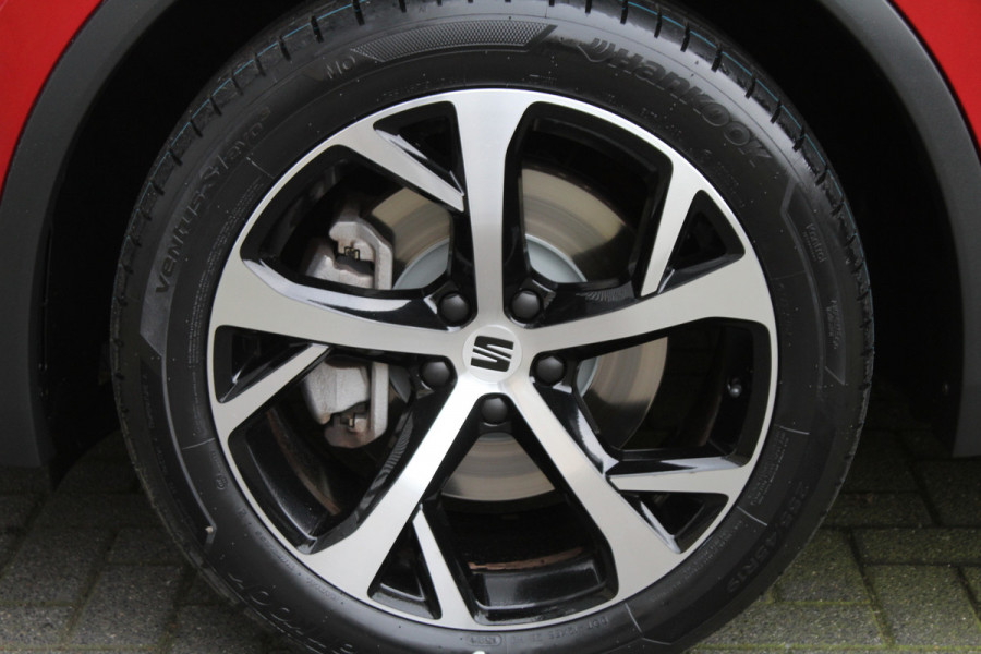 Seat Tarraco 1.4 TSI 245pk e-Hybrid PHEV FR Business Intense DSG6 SoH 91% NL-Auto NAP BTW Panoramadak Clima Cruise Navi 360 Camera Trekhaak 1800kg Seat Tarraco 1.4 TSI 245pk e-Hybrid PHEV FR Business Intense DSG6 SoH 91% NL-Auto NAP BTW Panoramadak Clima Cruise Navi 360 Camera Trekhaak 1800kg