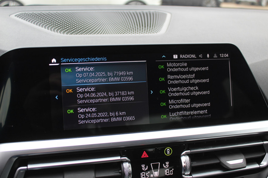 BMW 3-serie 320e Business Ed. M Sport / Camera / Leder / Harman Kardon / 19'' / CarPlay / DAB / Cruise Control BMW 3-serie 320e Business Ed. M Sport / Camera / Leder / Harman Kardon / 19'' / CarPlay / DAB / Cruise Control