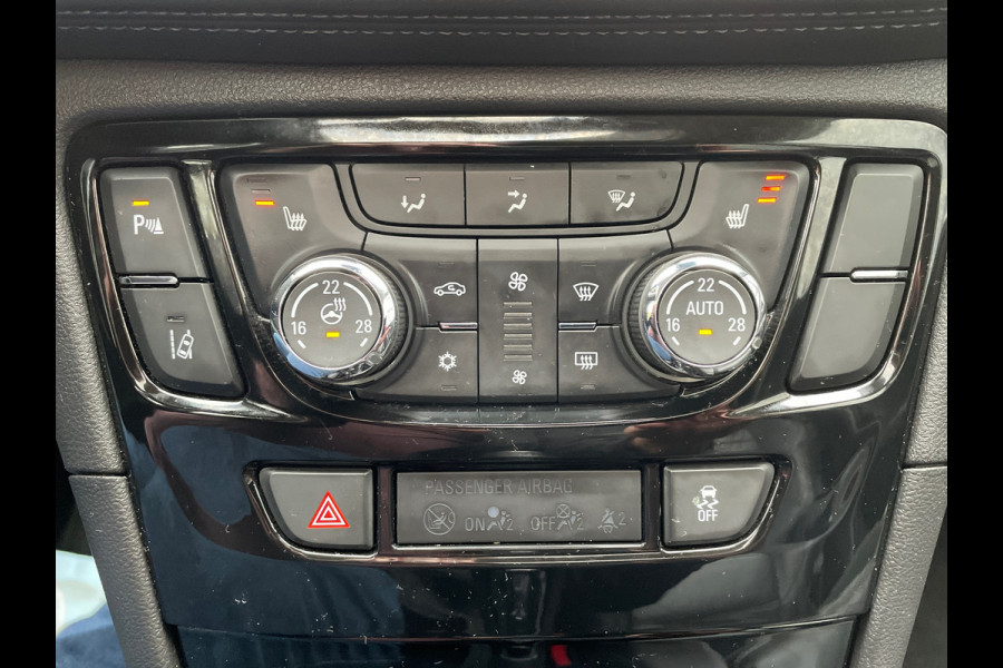 Opel Mokka X 1.4 Turbo Innovation | Leder | Stoel- en stuurverwarming | Camera Opel Mokka X 1.4 Turbo Innovation | Leder | Stoel- en stuurverwarming | Camera