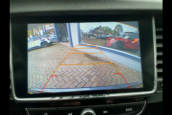 Opel Mokka X 1.4 Turbo Innovation | Leder | Stoel- en stuurverwarming | Camera Opel Mokka X 1.4 Turbo Innovation | Leder | Stoel- en stuurverwarming | Camera