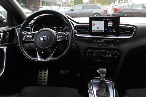 Kia ProCeed 1.4 T-GDI GT-PlusLine / Panoramadak / Camera / Keyless / JBL / 18'' / Apple CarPlay / Stuur+Stoelverwarming / DAB / Dodehoek / ACC