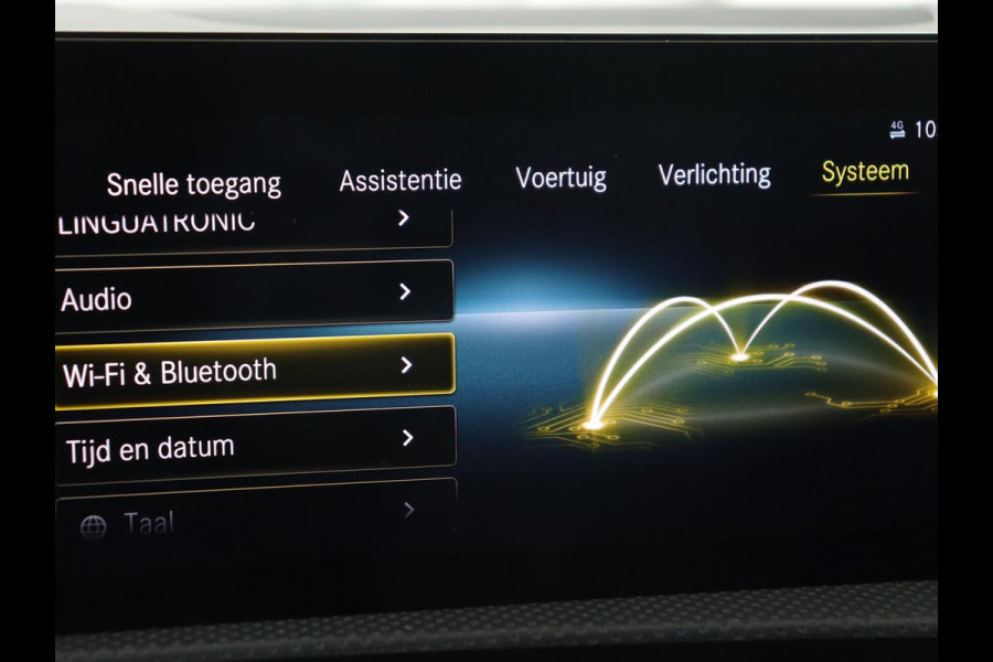 Mercedes-Benz A-Klasse 180 AMG | 66.100km NAP | Stoelverwarming | Camera | Sfeerverlichting | Leder/Alcantara | Navigatie | Full LED | Park Assist | Widescreen Mercedes-Benz A-Klasse 180 AMG | 66.100km NAP | Stoelverwarming | Camera | Sfeerverlichting | Leder/Alcantara | Navigatie | Full LED | Park Assist | Widescreen